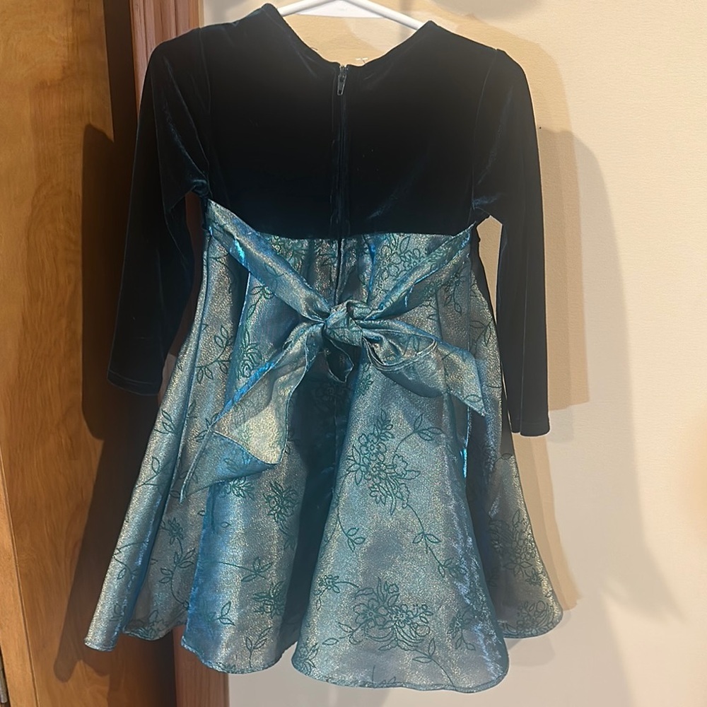 Bonnie Jean Velvet and Floral Kids Dress - Black and Blue - Picture 3 of 4